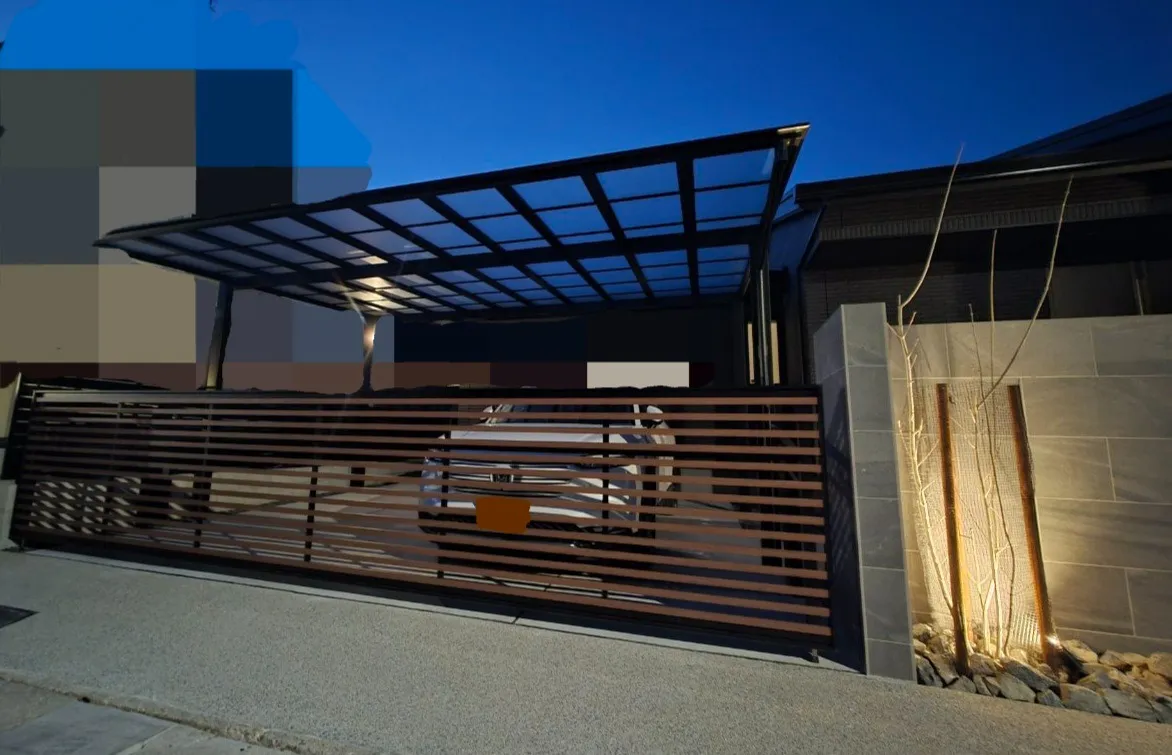 光と素材がつくる、統一感あるファサード